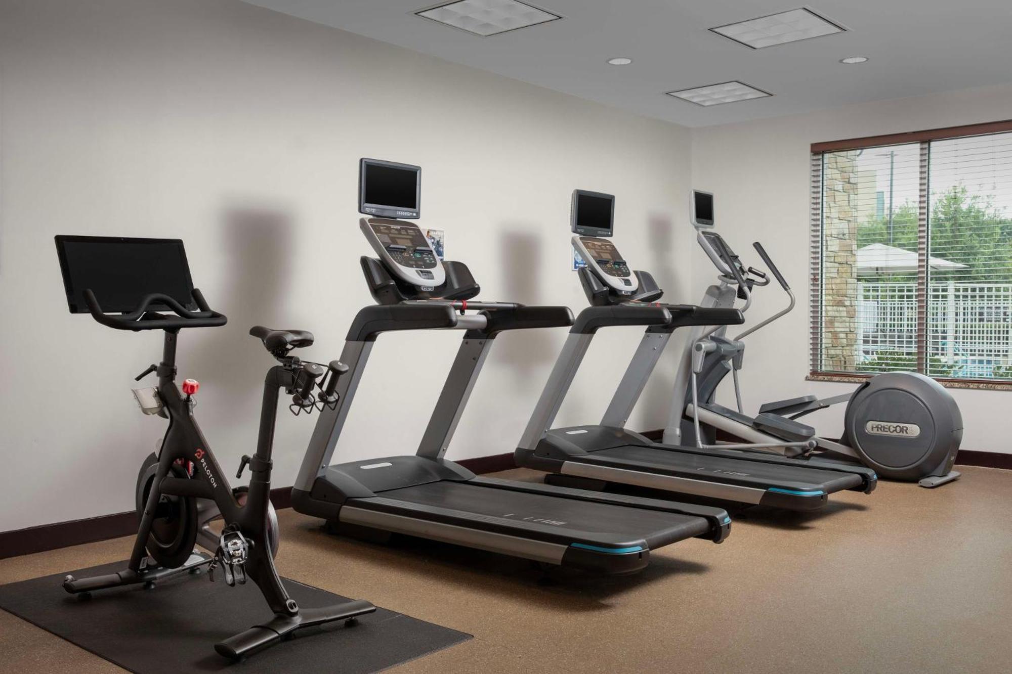 Hilton Garden Inn Frisco Ngoại thất bức ảnh