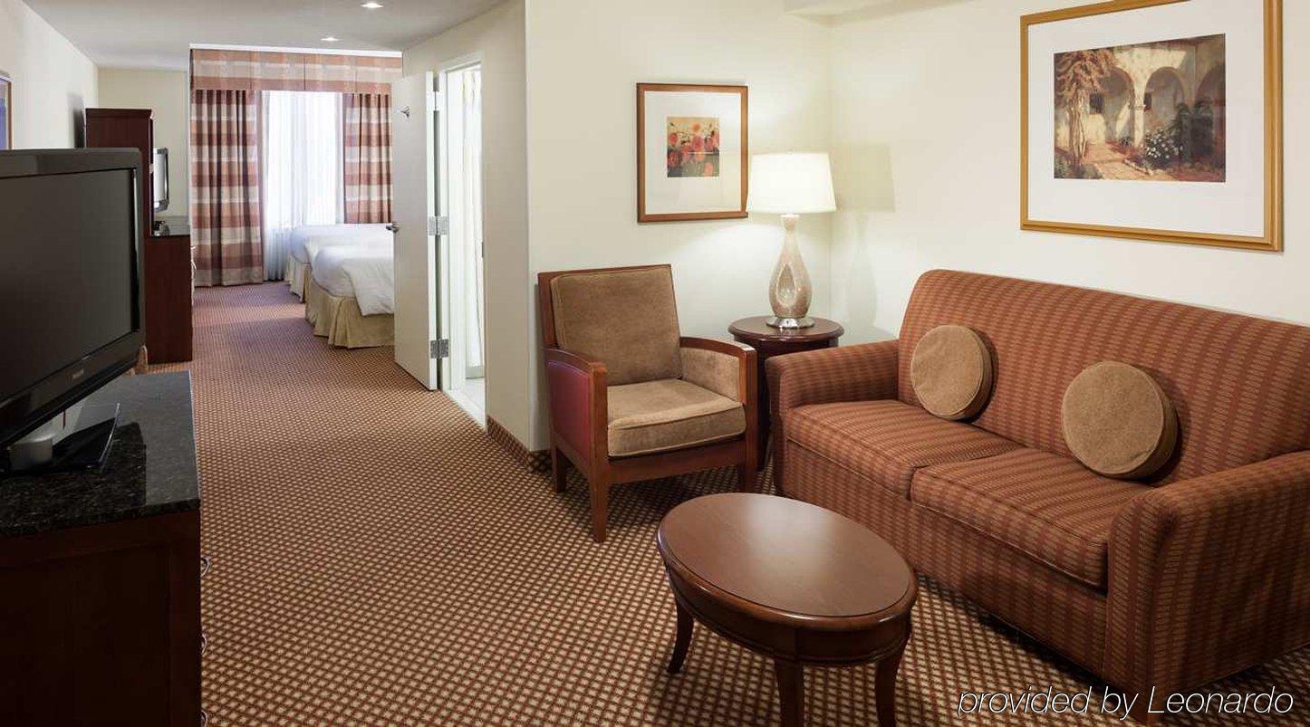 Hilton Garden Inn Frisco Ngoại thất bức ảnh
