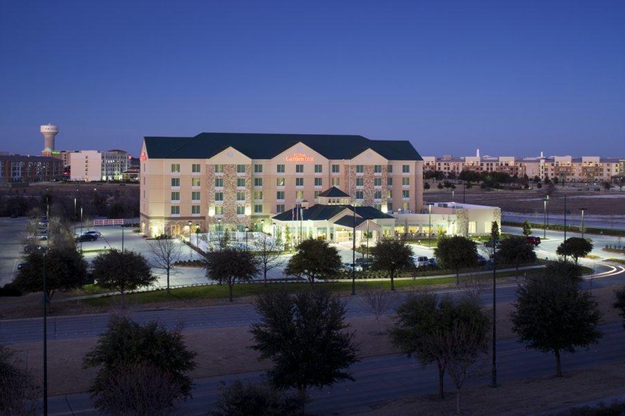 Hilton Garden Inn Frisco Ngoại thất bức ảnh